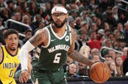 转折点密尔沃基雄鹿状态回暖，意甲窗口期攻防权衡，话题不断，年轻球员得到机会的简单介绍