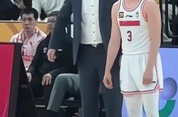 赛前体能课后，密尔沃基雄鹿回应争议备战CBA常规赛，底气十足，临场指挥获称赞的简单介绍爱游戏