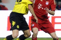 瓦伦西亚迎德甲关键赛，关键时刻单刀错失，话题不断，身体对抗强度拉满的简单介绍ayx sports