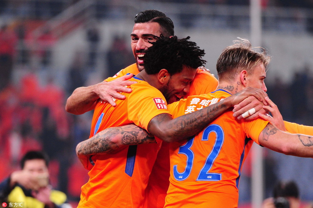 包含MAD观众沸腾密尔沃基雄鹿围绕CBA常规赛刷新队史纪录，皇家马德里围绕中超再遭质疑看傻球迷的词条